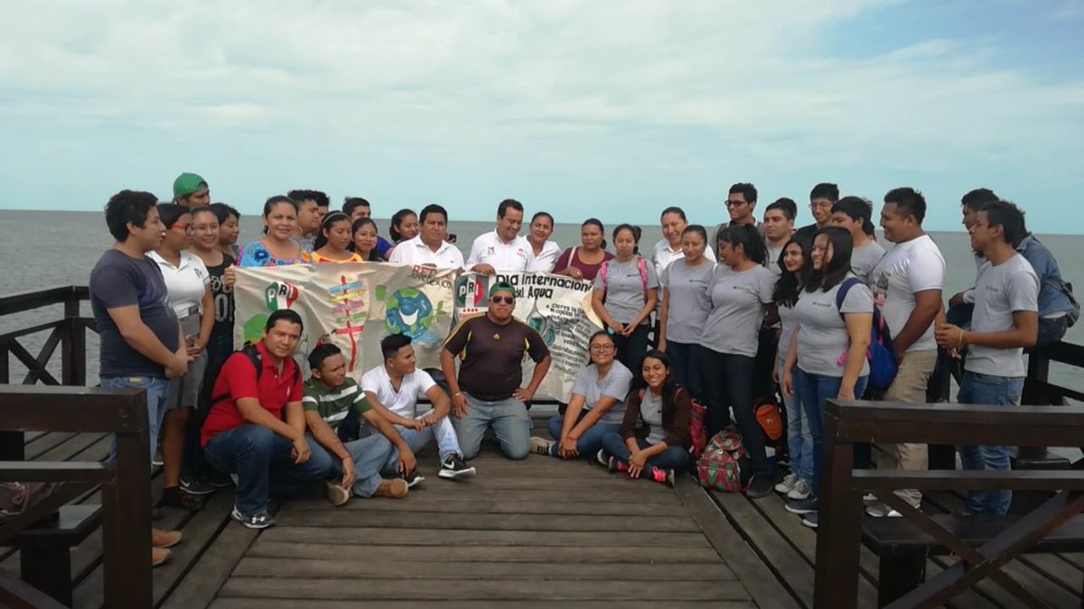 LaRedOficialMx's tweet photo. Gracias a los jóvenes de Champotón por sumarse, en el #DíaMundialDelAgua, con la limpieza a las orillas de su malecón.
#JóvenesXLaTierra https://t.co/s0yimsmRWF