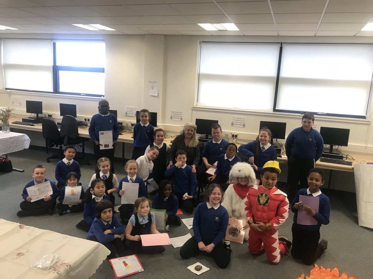 scotfire_glasgo's tweet photo. #WallaceWeek pics ππ»ππ»ππ» persuasive letters and news stories written by the pupils of @saracenprimary ππ»ππ»ππ» https://t.co/4xnsgpvTny