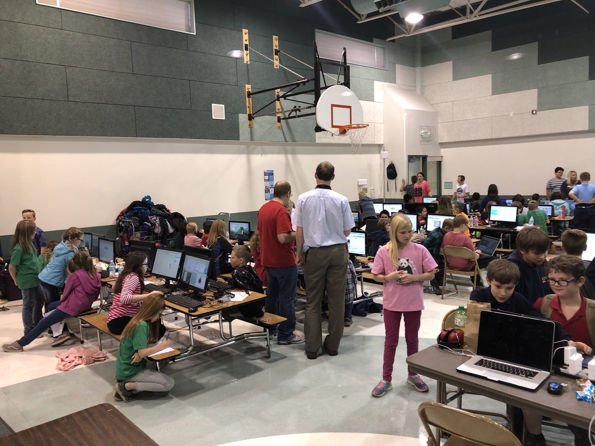 daldixon9's tweet photo. Judging is under way @Redmtelementary #codecampjr thanks to all of the volunteers and helpers for a fun day coding! @ShewmakeKari @washk12 @AmyMitc08687469 https://t.co/4d0hx1xqu4