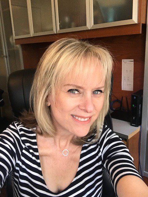 I transformed my frizzy/unruly/rough hair into soft/smooth/easy-to-style hair with a product that REALLY makes a difference! it is non-toxic &amp; eliminates product build-up. Curious? For info or to order, click on bit.ly/2HSxfzJ #usedtohatemyhair; #hairmiracle #lovemyhair