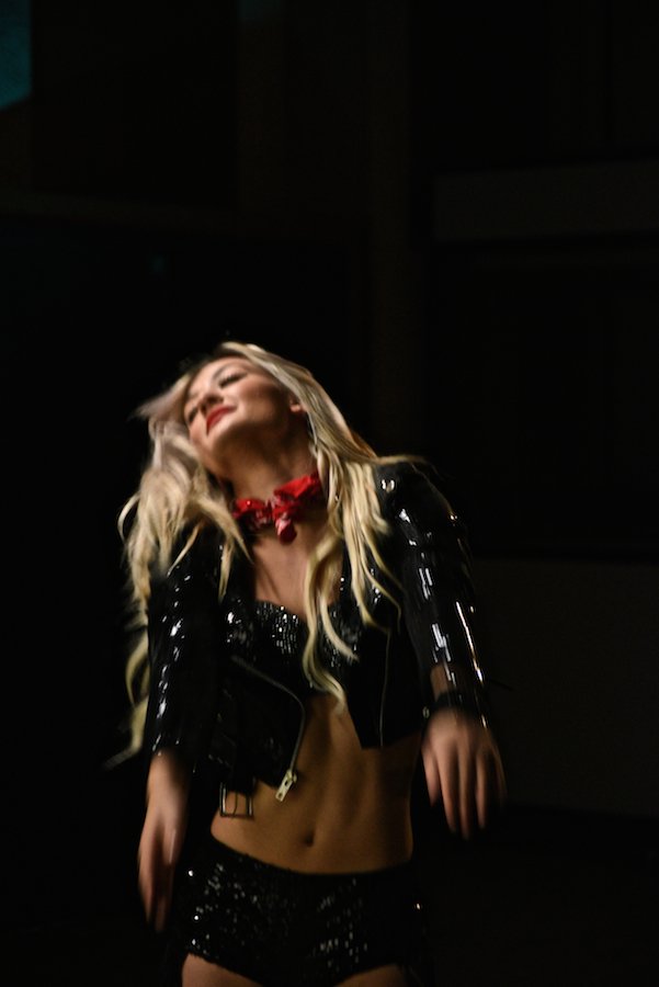 Watch rockstar babe Deanna in my new video up on #youtube bit.ly/2pvvNMW #pussycatdolls #dancersrule #sherocks #18holes #12pack