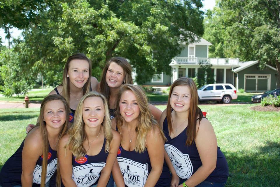 hollzchesty's tweet photo. We’re so old 😭 #TBT #BUGWPC18 #deltasigma18 https://t.co/Vw9QfyzaL2