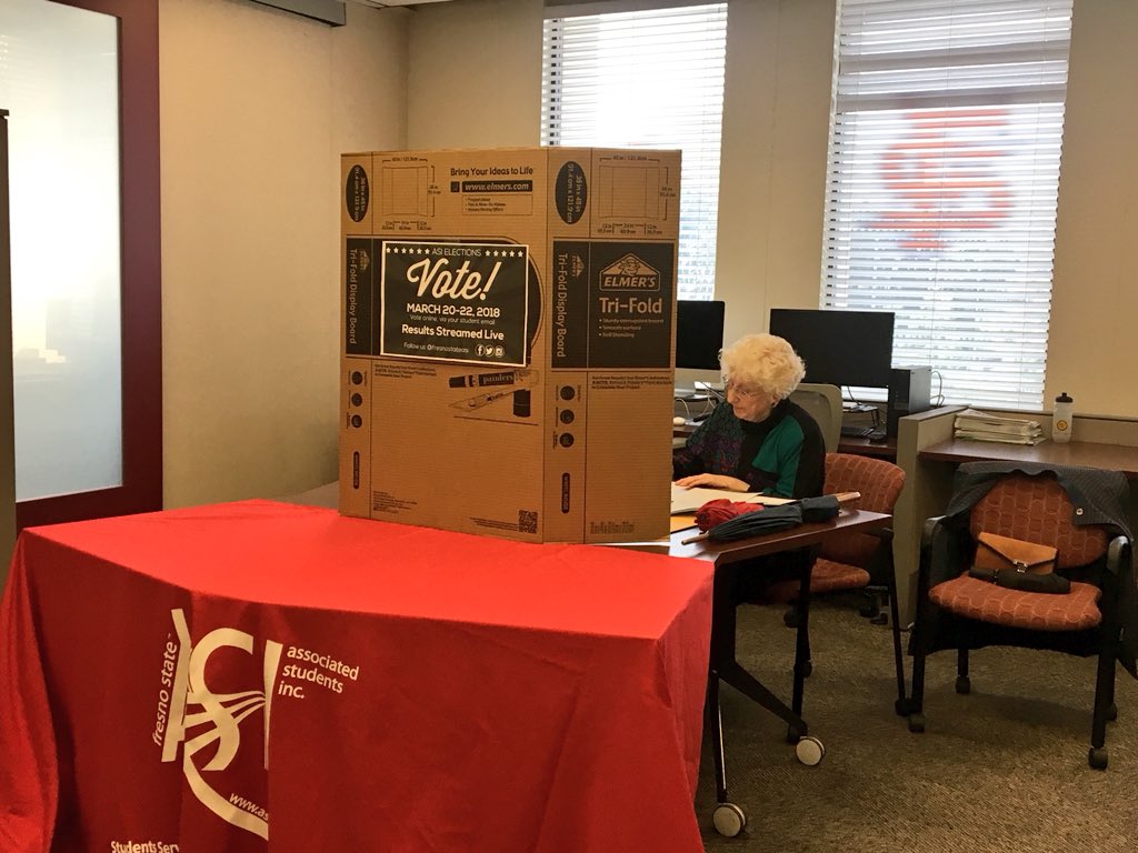 TheCollegian's tweet photo. #HappeningNow League of Women Voters count votes inside the @FresnoStateASI office — Stay tuned, results will be announced at 2 p.m. in the Bulldog Zone! Follow us for LIVE updates 🗳 #ASIElections2018 https://t.co/BlC3wbreHA