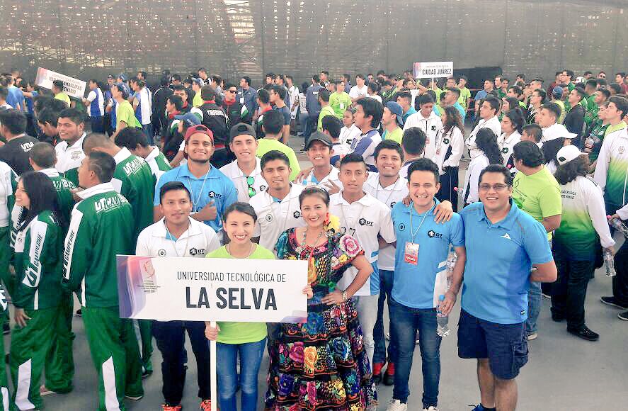 RadioUtselva's tweet photo. Ya está lista nuestra selección para representarnos dignamente en el XXII Encuentro Nacional Deportivo y Cultural de Universidades Tecnológicas en Guadalajara, Jalisco, les mandamos la vibra chiapaneca, presentes con parte de nuestra alegría y colorido #OrgulloUTSelva https://t.co/z840NSworK