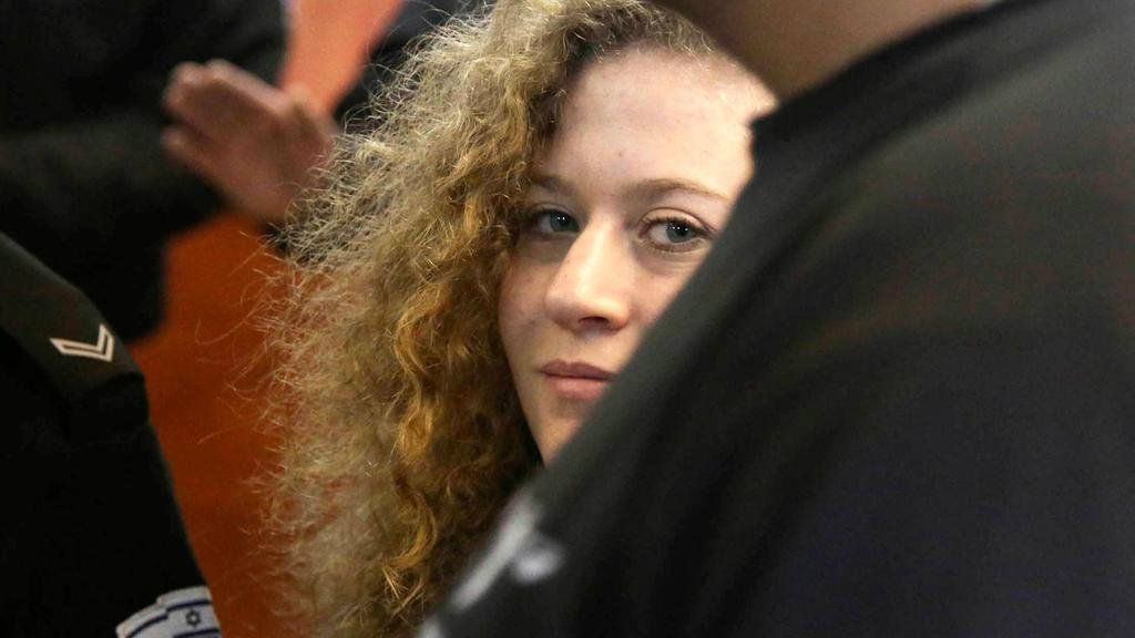 Bajo Ocupación (@bajoocupacion) on Twitter photo #AhedTamimi aceptó ocho meses de cárcel para evitar una condena vejatoria de diez años en una prisión militar
bit.ly/2pyGvkX vía <a href="/palestinalibre/">Palestinalibre.org</a>
#FreeAhedTamimi #AhedTamimi aceptó ocho meses de cárcel para evitar una condena vejatoria de diez años en una prisión militar
bit.ly/2pyGvkX vía <a href="/palestinalibre/">Palestinalibre.org</a>
#FreeAhedTamimi