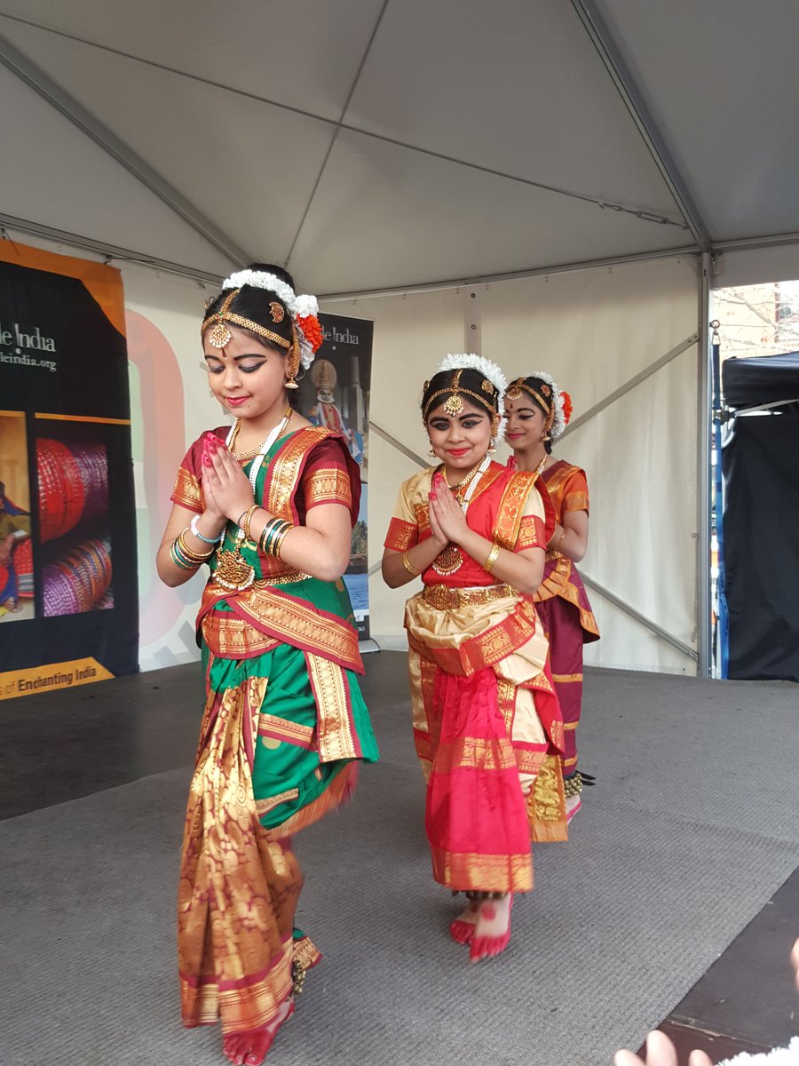 Amazing entertainment is to be expected again from Indian Festival Melbourne

#indianfestmel #foodblogger #Melbourne  #foodie #melbournefood #mycity #lifestyle #festival #indian #melbournecity #melbournesights #igersmelbourne #reallymelbourne #melbournetodo #indianfestmel #MFWF