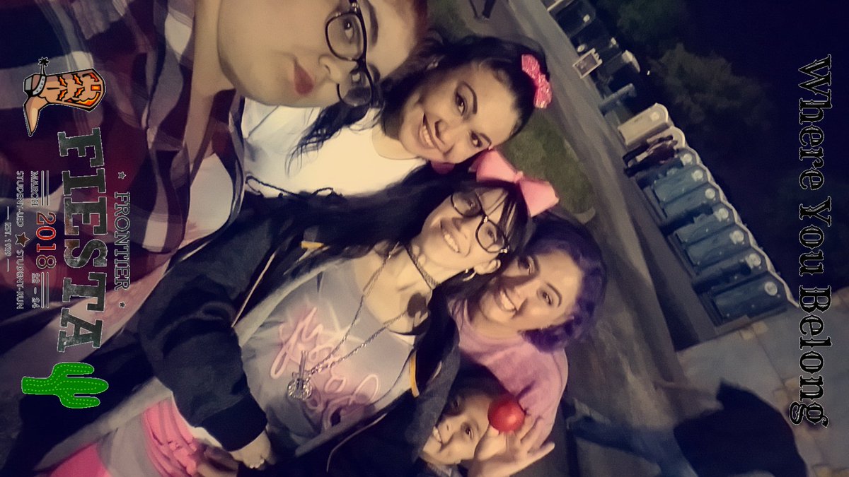 GarzaA94's tweet image. @FrontierFiesta #whereyoubelong #wouldntbeanywhereelse #STWC #girlsnight #familytime