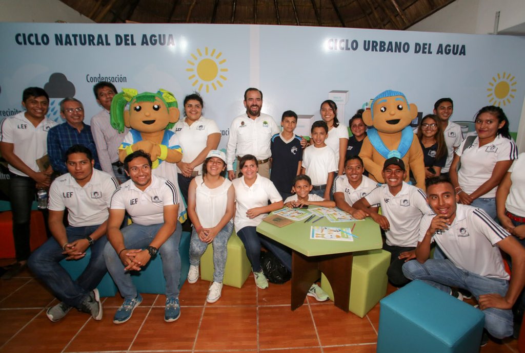 GerardoMoraX's tweet photo. Gracias a los jóvenes estudiantes del CREN y del COBACH de #Bacalar por su energía y entusiasmo para sumarse al #DíaMundialdelAgua; así como a @EducacionQR por su apoyo para las jornadas de educación y sensibilización sobre Cultura Hídrica. @CarlosJoaquin @ana_anaissabel https://t.co/PCCq8eDUl2