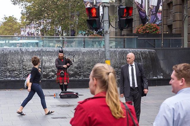 Scottish #piper at #MartinPlace in #Sydney, #Australia. Last two spots available for my photography workshop in Sydney, last day to sign up – see the link in my bio.
•
#scottish #scottishpiper #streetphoto #photographyworkshop #ig_street #streetleaks… instagram.com/p/BgpcVnxFWEs/