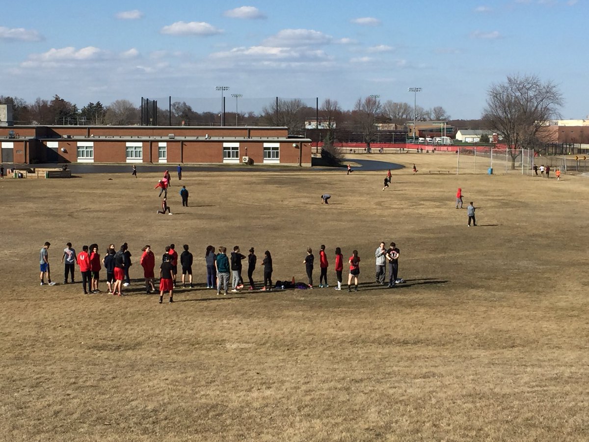 Grant Girls Track (@grantgirlstrack) on Twitter photo Sprinters getting some hill work with <a href="/D114Stanton/">Stanton School Foxes</a> track team working out as well. #trackcommunity Sprinters getting some hill work with <a href="/D114Stanton/">Stanton School Foxes</a> track team working out as well. #trackcommunity