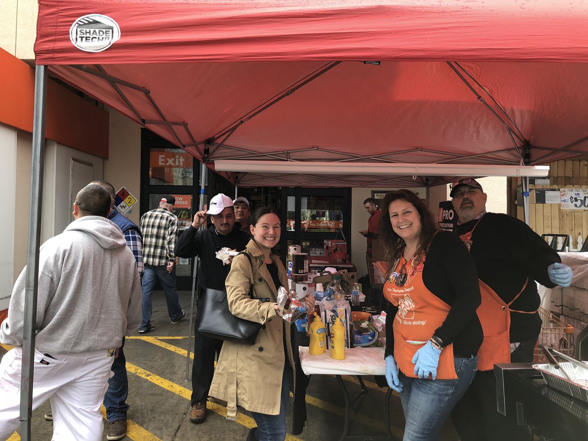 Dbarbieri0642's tweet photo. Rain or shine always a good time with our Pros! https://t.co/3gxn2jurFg