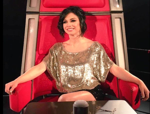 mayaluisi's tweet photo. "Una tempesta di stelle che passa ma non potrà finire" #dolcenera #TVOI 💫 https://t.co/s2BCaqzzU0