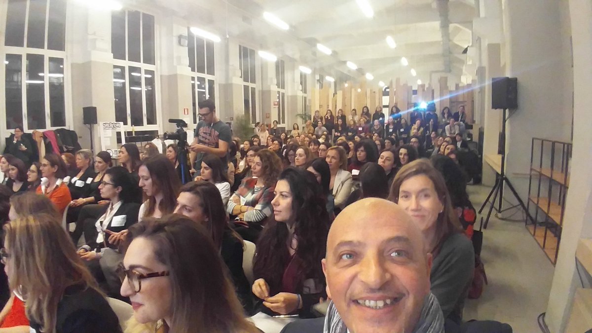 sergioamatulli1's tweet photo. Ho respirato davvero un entusiasmo palpabile e tanta voglia di essere migliori per affrontare le sfide della vita delle relazioni, nelle aziende e nel quotidiano.
Complimenti ragazze e future #Leader!
#inspiringmentor2018 @YWNetwork https://t.co/4eyNj43y7j