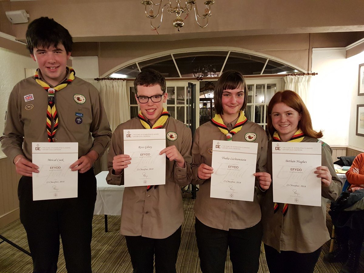 ScoutsCymru's tweet image. Great night with Bangor Explorers, who have received their Chief Scout Platinum Awards tonight following a presentation on their recent Trip to Ethiopia. Da Iawn! #skillsforlife #iscoutcymru