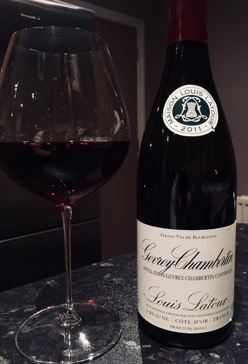 AngieYWine tweet media