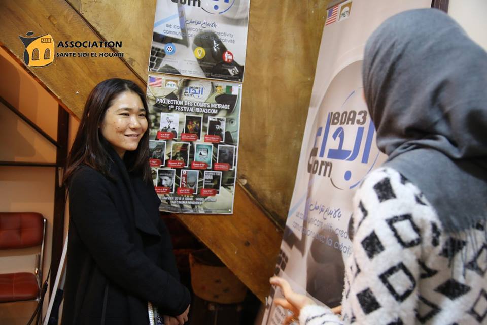 naima_krachai's tweet photo. Delegation from the MEPI Algiers composed of the new MEPI program coordinator Ms Ikeda and Mr Ikhlef. .The delegation visualized the participants films at the Ibda3Com festival, and handed the certificates to the trainers in the presence of ibda3istes youth.
#Ibda3Com #SDH #MEPI https://t.co/RLVV6SL71J