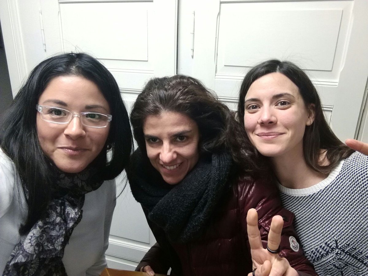 freshlinguas's tweet photo. Muchas gracias a #spanischstudio ha sido una tarde estupenda de español y tapas!!! https://t.co/Jv9P3sVRwU