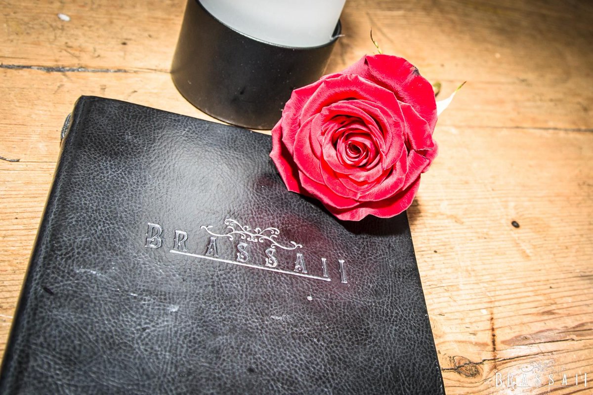 Whatever your plans are for your night out, Brassaii delivers those extra little touches.  With our talented kitchen, bar and serving team, every night out is memorable.

#kingwest #toronto #restaurant #nightout