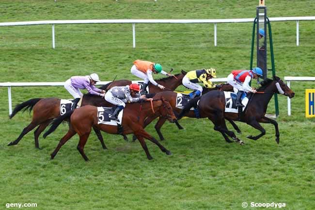 lefebvrefabien1's tweet image. After a promising 5th, close to the winner, yesterday with #ForestKing🐎 at @CroiseLaroche owner D. Dumoulin and trainer M. Rosseel, we finished 3rd today at #Fontainebleau☀️ with the filly #Impatiente🐴 in the #BigHandicap52000€. Trainer @DehezSylvain 
Photo: @Cahiersduturf