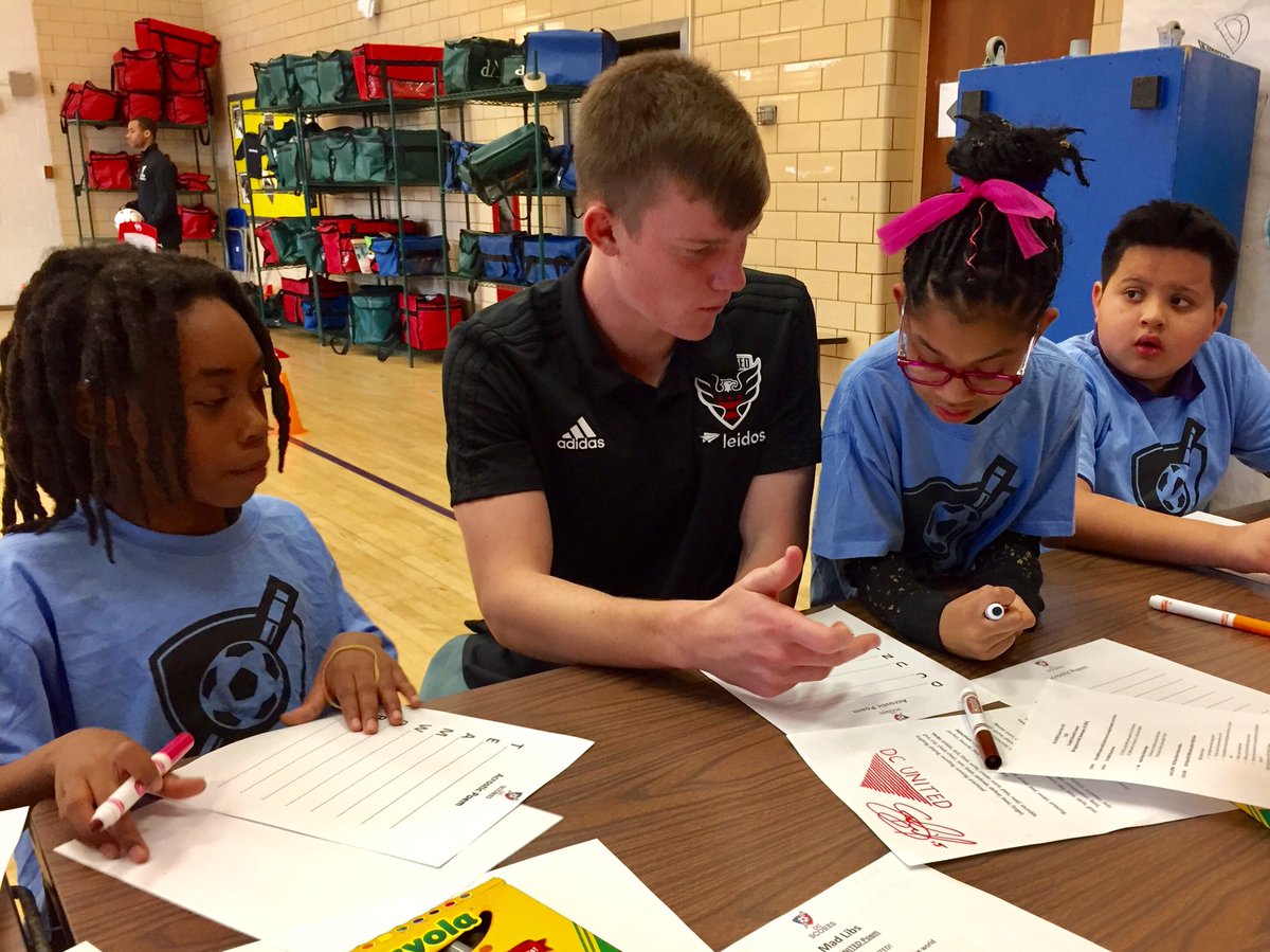 DCU_CR's tweet photo. .@StevenBirnbaum, @ChrisDurkin0 & Chris Odoi-Atsem helped kick off the start of #SpringSCORES with a visit to @TruesdellEC.
#DCUGivesBack | @DCSCORES https://t.co/t4KTW4BvK5