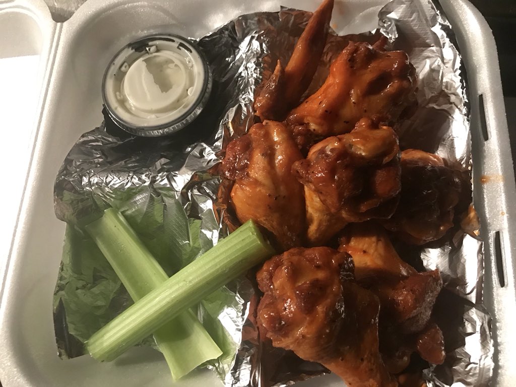 hazelnutgrill's tweet photo. Meet us tomorrow at @HemmingPark  tomorrow from 11 am to 2 pm we will have Authentic Poutine ,Wings,burgers and more !!!! #hazelnutgrill #jaxeat #dtjax #904 https://t.co/jYPlfhSRga