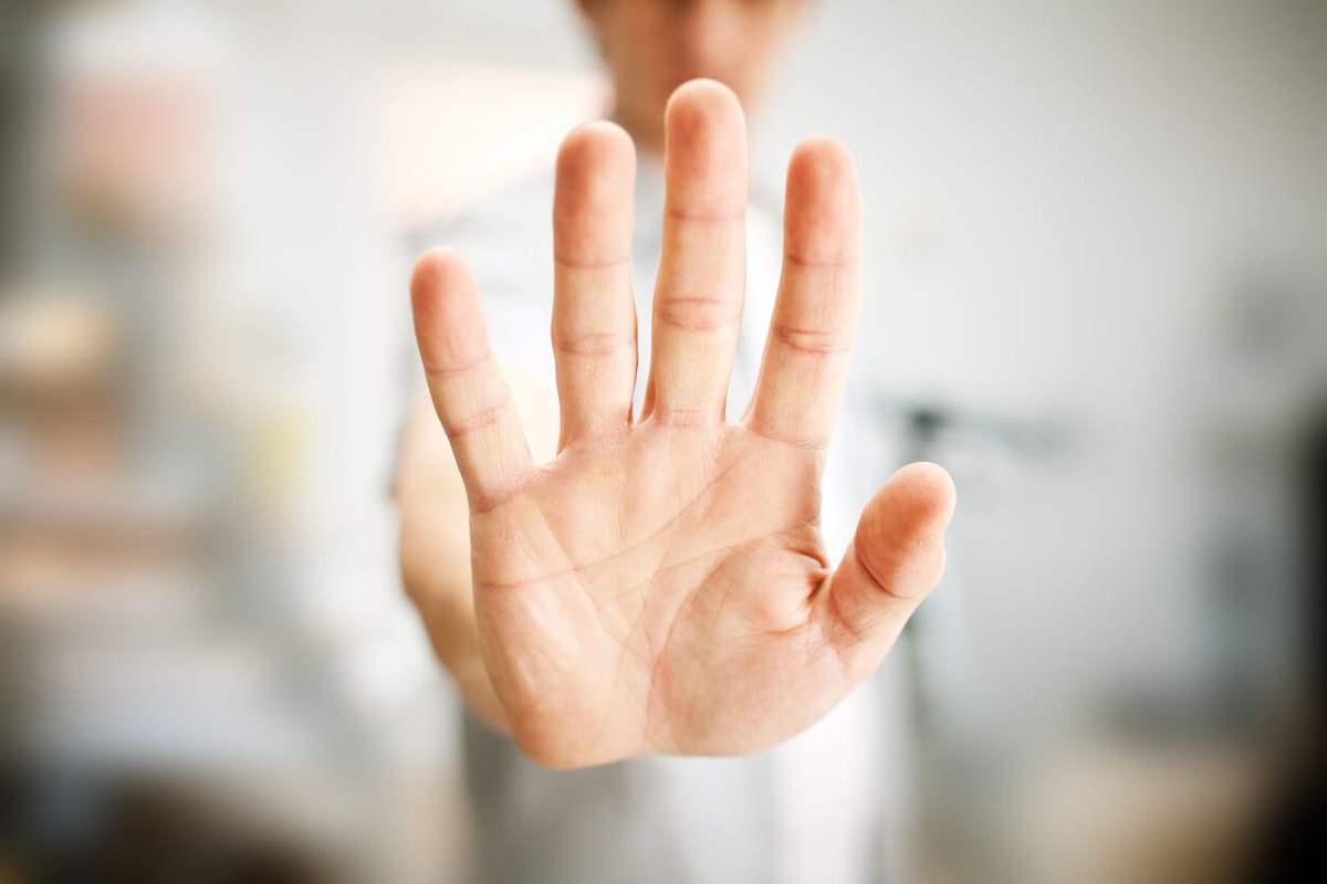 kinkly's tweet photo. Silent hand signals can be a great - and powerfully sexy - form of communication. Learn 6 #handsignals here: https://t.co/MCj0iPgZNE #BDSM #D/s #safesignals https://t.co/COfr1xIb7p