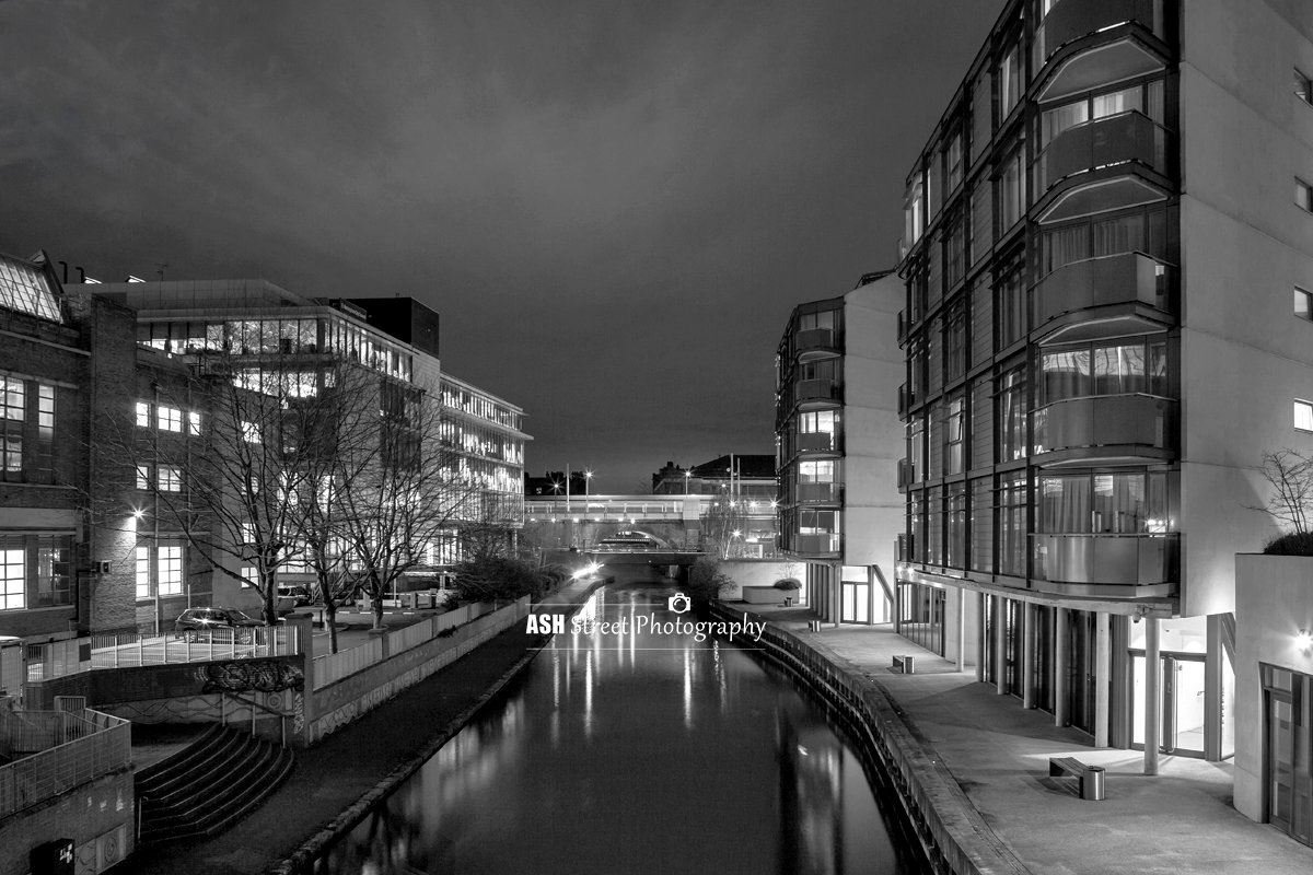 AshWroughton's tweet photo. I had to walk down the #Nottingham Canal this evening. A cheeky shot from the bridge at #NottinghamOne #blackandwhitephotography https://t.co/mqD5I2ljHo