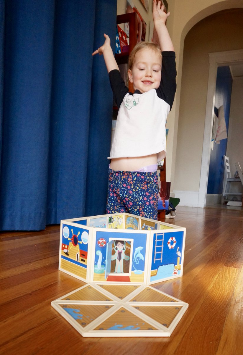 buildandimagine's tweet photo. This is what "proud" looks like. :)

#magneticbuildingset https://t.co/9YFuoNVQHZ