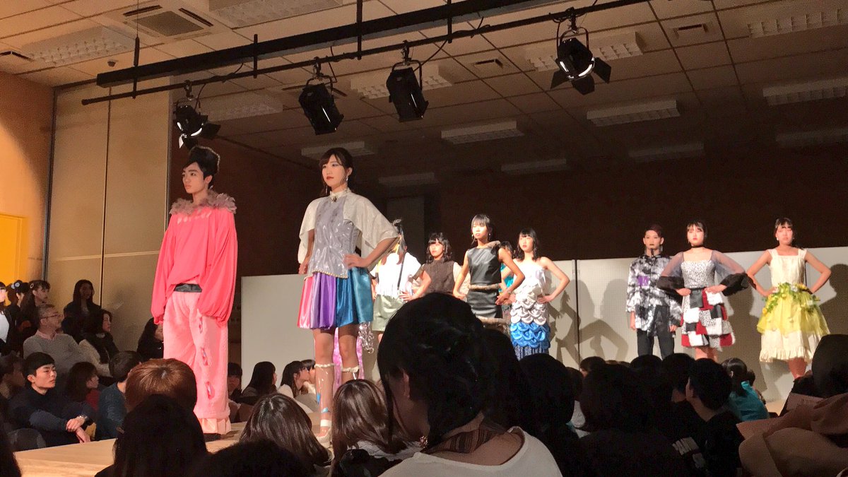 dress_create's tweet photo. 本日は三送会です👗
またK70のラストショーです（ ;  ; ）
昨年末にグランプリ獲得できましたFFの一部もお見せします！！
ドレクリの出演はは8団体目(14:00過ぎごろ)です！
是非お越しください🙌 https://t.co/Z5C5cPZ6og