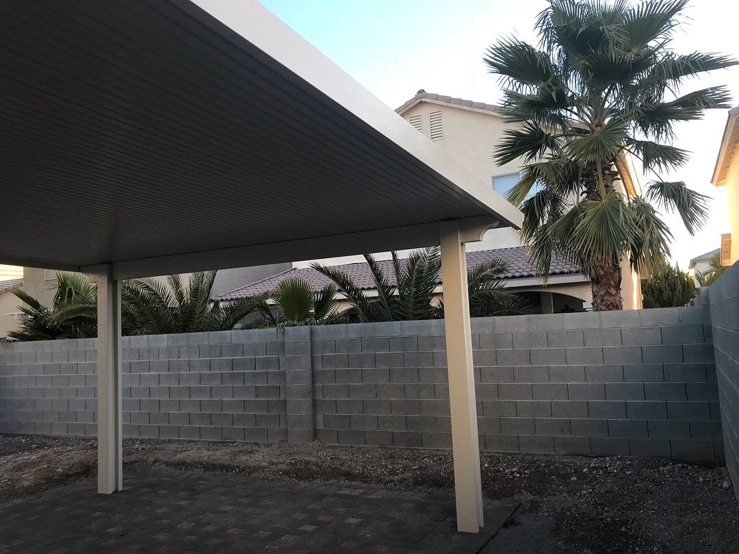 BellaPatioLV's tweet photo. Lift off! 🔥 💨 🎈 
Take your yard to new heights with a new patio cover! 
#hotairballoon #patiocover #patiolife #solid #scallop #homeimprovement 
#landscapingideas #architectualphotography #aluminumpatiocovers #duralum #alumawood #BellaPatio https://t.co/MhD2Ozn32T