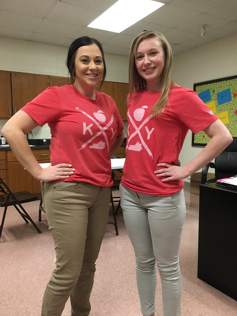 darylww's tweet photo. Apparently it was twin day @DrakesCreekMS! Maybe this is the thug activity Gov. Bevin warned us about. These teachers and all others make positive relationships and positive differences in lives. Thank you for your service, teachers! https://t.co/sVPEuOtBGt