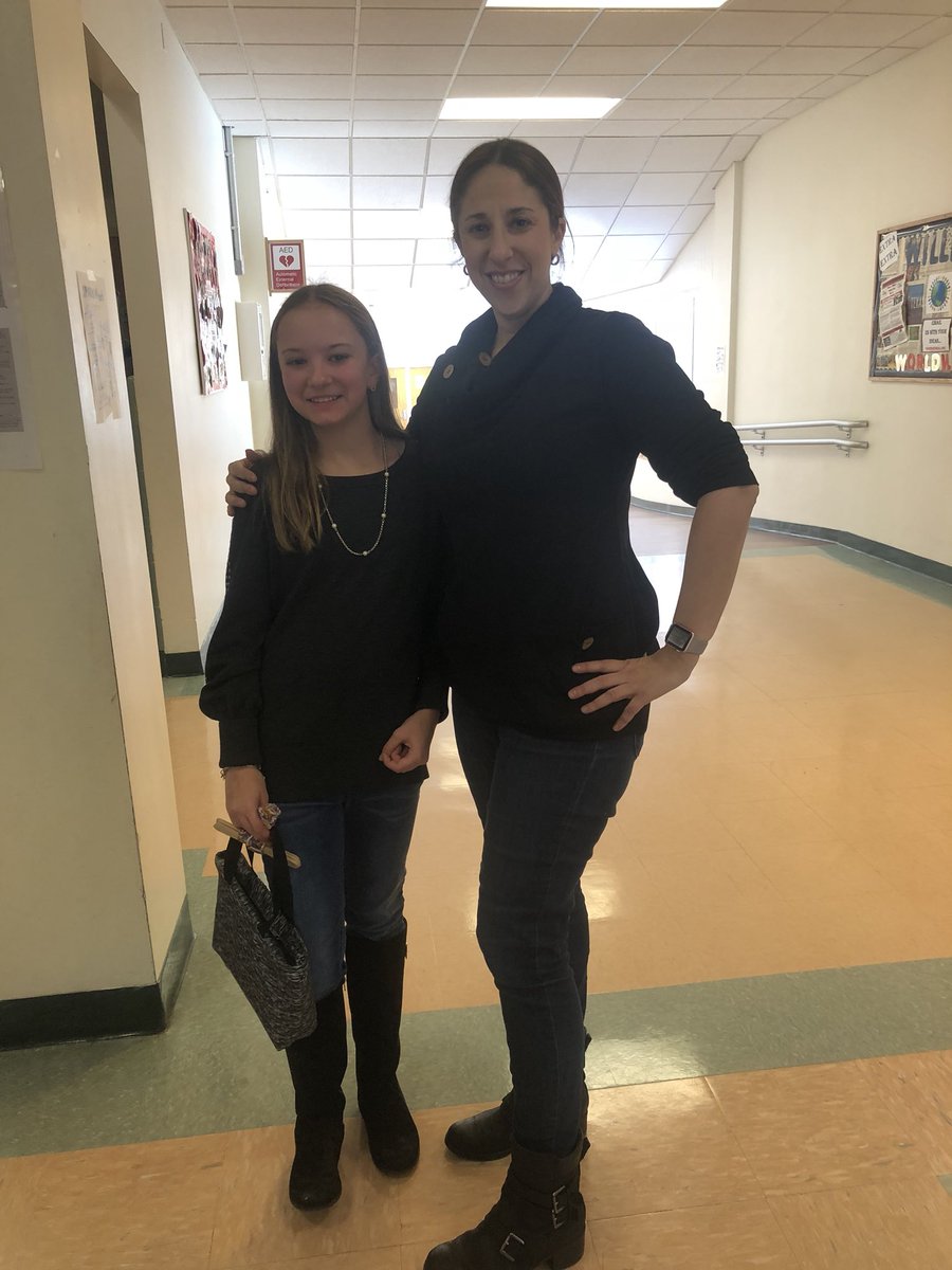 teachdle's tweet image. Dress like your teacher day!! #sparkweek @EastWillistonSD @WilletsRoadMS