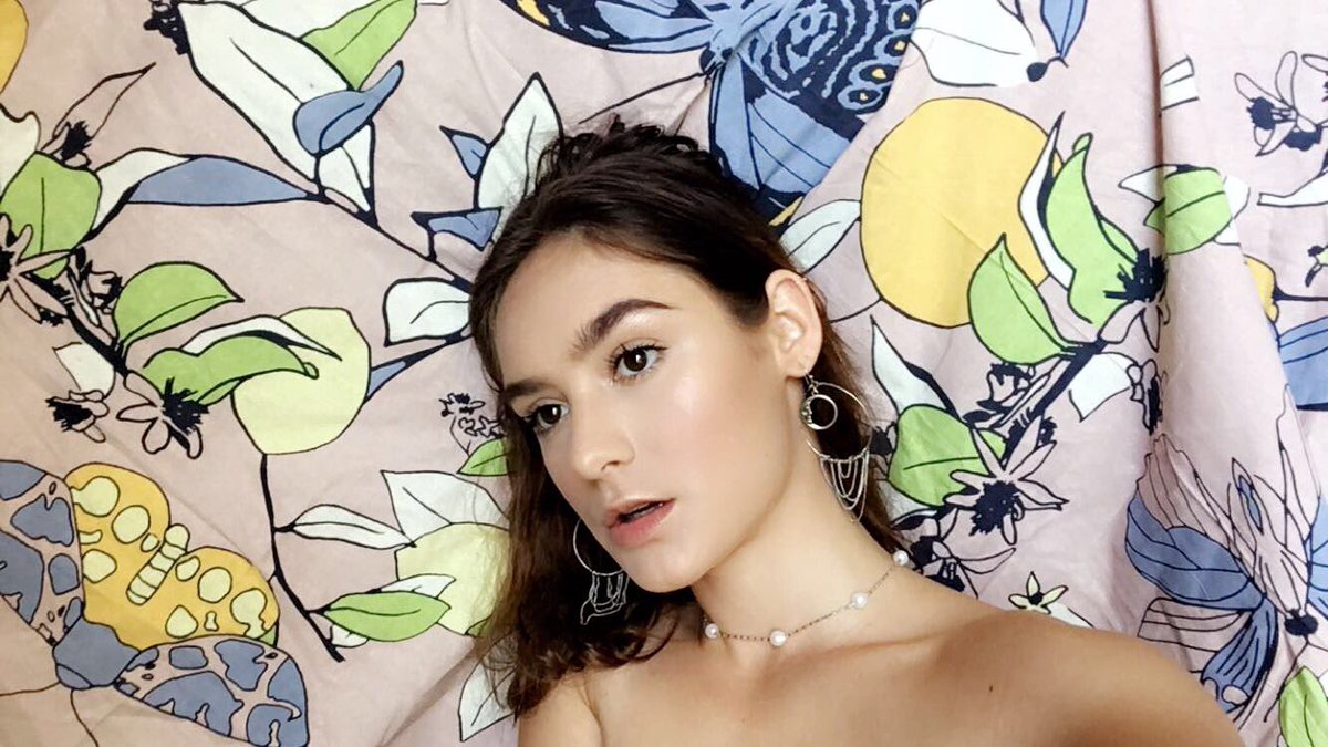 maackgagain's tweet photo. guess i'll jus say hey here too https://t.co/2yuPQxfxcZ