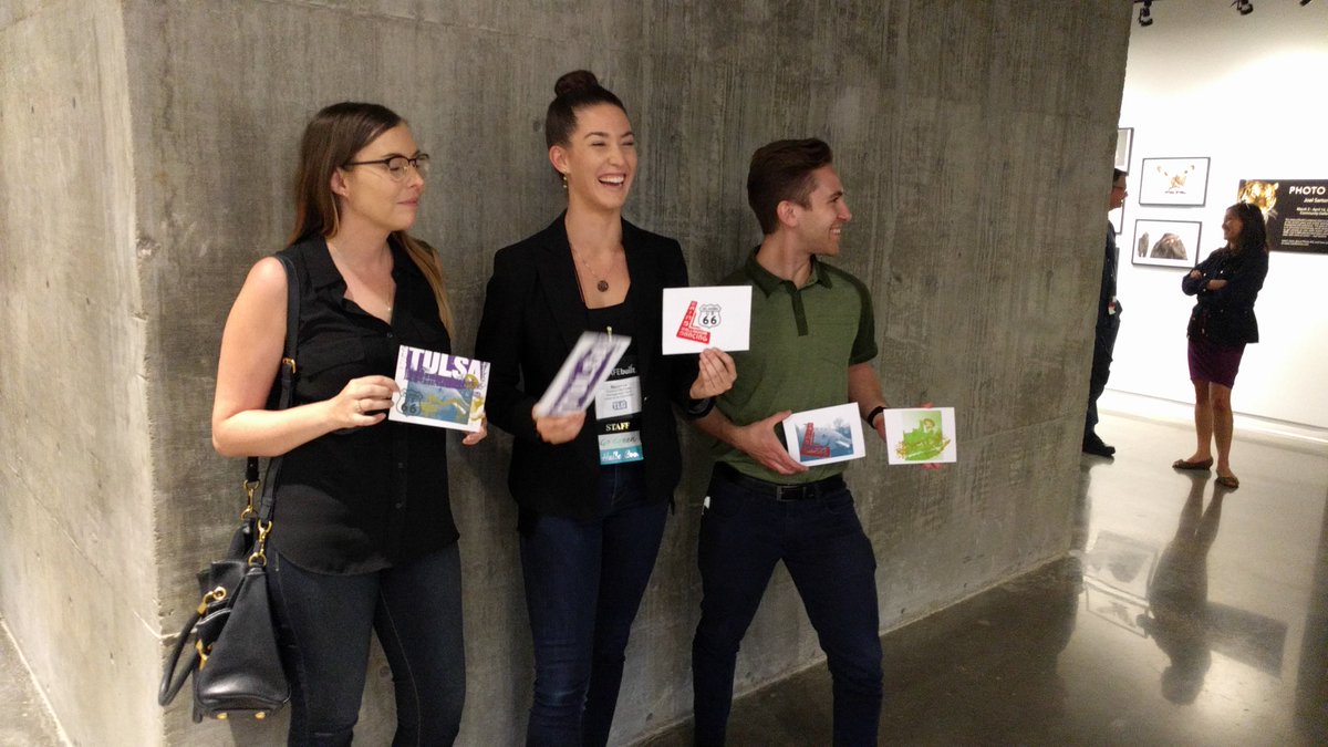 CourtneyEHayden's tweet photo. @ASUUrbanInnov @ASUPubAffairs @ICMA @AZManagers @TransformGov This is a program worth supporting! Working with these fabulous students is so worthwhile. They also know how to look cool while holding promotional materials for @TransformGov conferences. Photo from #TLG2017. https://t.co/EAgLuRDYhA