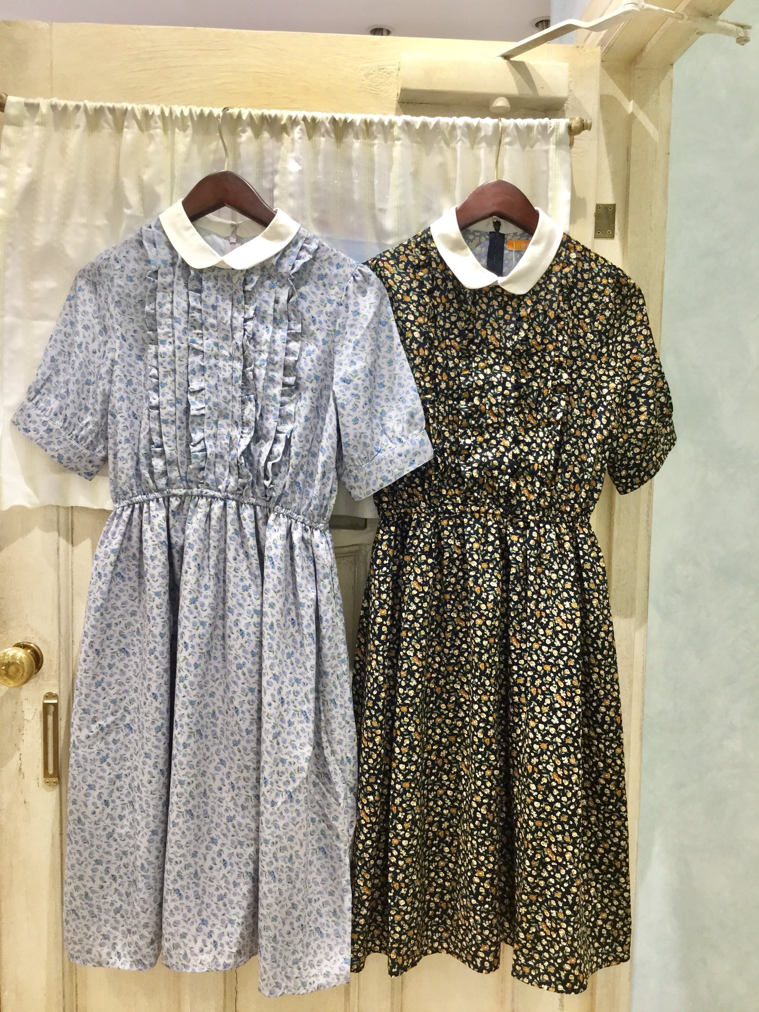 新作 花柄ワンピース Fint ミニワンピース