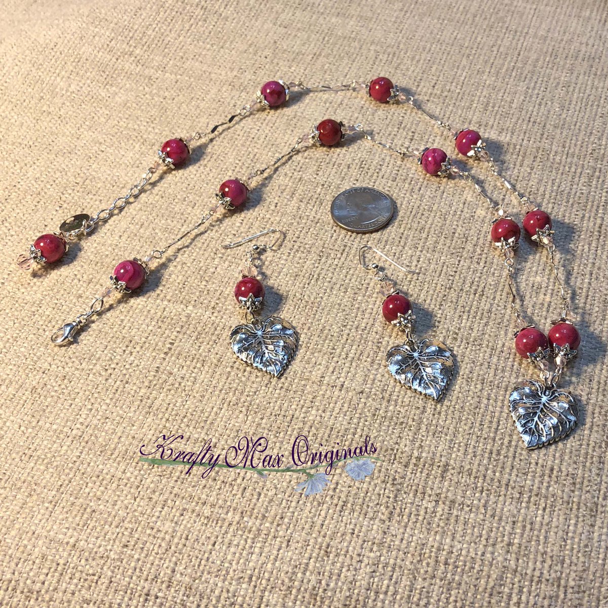 KMDESTASH's tweet image. Pink with Silver Leaf Set $42 kraftymax.net/shop/pink-gems… #handmade #jewelry #supporthandmade #buyhandmade #handmadelove #jewelrydesigner #jewelryart #uniquejewelry #handcrafted #kraftymax #kmax #necklace #earrings #pink #leaf #silver #silverplated #dangle #gemstone