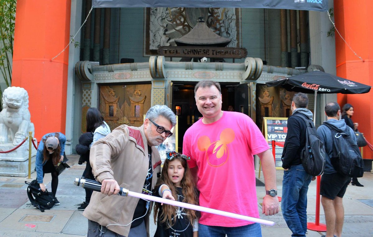 KiltedJediRic's tweet image. As we gear up for #SoloLine with @LiningUpNet at @ChineseTheatres  I’m reminiscing on our past and the friends whom I’ve gotten to visit us @icecoldpenguin @maverickgrrl @BrianMSims