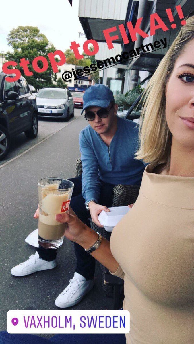 JmacandKatie tweet media
