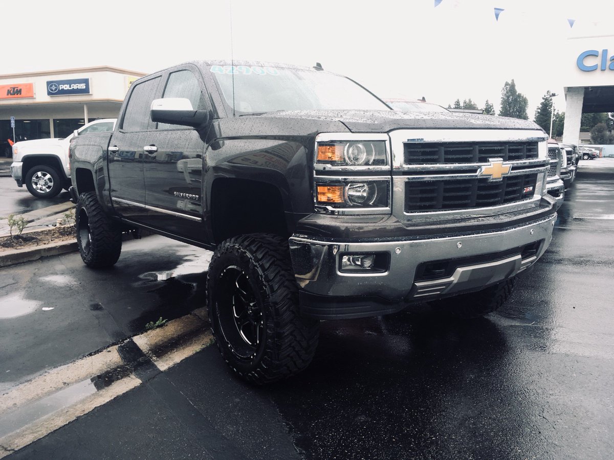 ClawsonTrucks's tweet photo. Lifted trucks for days. Just like this lifted 2014 Chevrolet Silverado 1500 LTZ. Only 33,500 miles! #LiftedTrucks #Lifted #LiftedChevy #4x4 #FourWheelDrive #LTZ #1500 #Chevrolet #Silverdo #Fresno https://t.co/Le6Md8lNRn