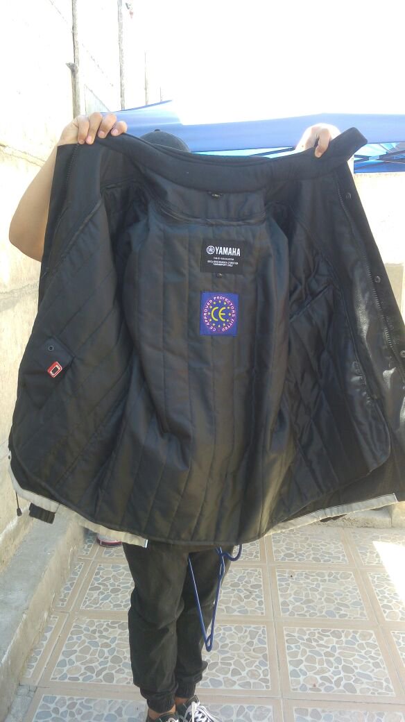 Mario_Logistico's tweet photo. Vendo Chaqueta talla L, nueva con muy poco uso Original YAMAHA @ClubYamahaChile. Interesados por DM. Vivo en @SanBernardocl https://t.co/ZWFNk2K5sv