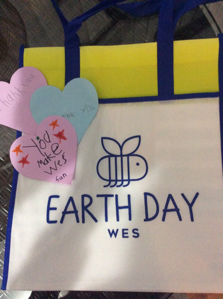 MrsBuckley522's tweet photo. How great is this reusable bag that we got to take home our staff appreciation dinner!? Thank you so much to the WES pto for a wonderful dinner and the kind notes from the kids. @WayneElementary #feelingappreciated #EarthDay https://t.co/pzWXUrjTVt