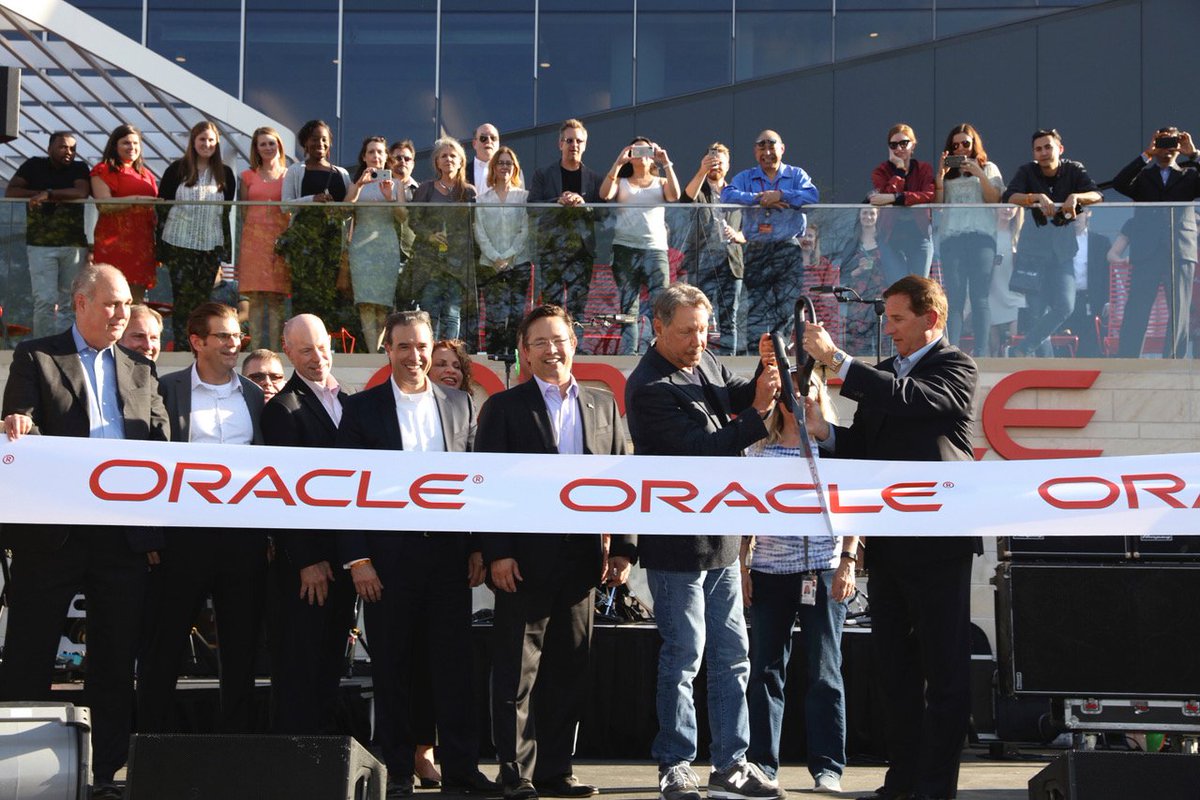 Ribbon cutting ceremony for the grand opening of Oracle's new campus in #Austin, Texas. “Oracle is expanding in Austin to attract, hire and train the best talent to support the unprecedented growth of our cloud business," says <a href="/MarkVHurd/">Mark Hurd</a>, Oracle CEO