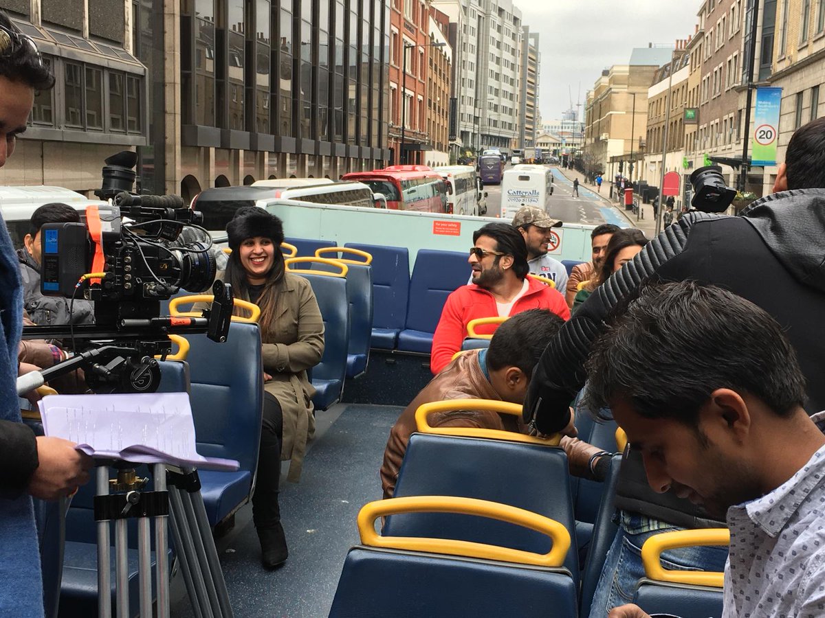 MissyPBS's tweet photo. @TheKaranPatel Finallllly got to catch up with #RamanBhalla! Thanks for a great day in the London chill Karan. #YHMInLondon See you soon :-) https://t.co/DS7PDYoS3m