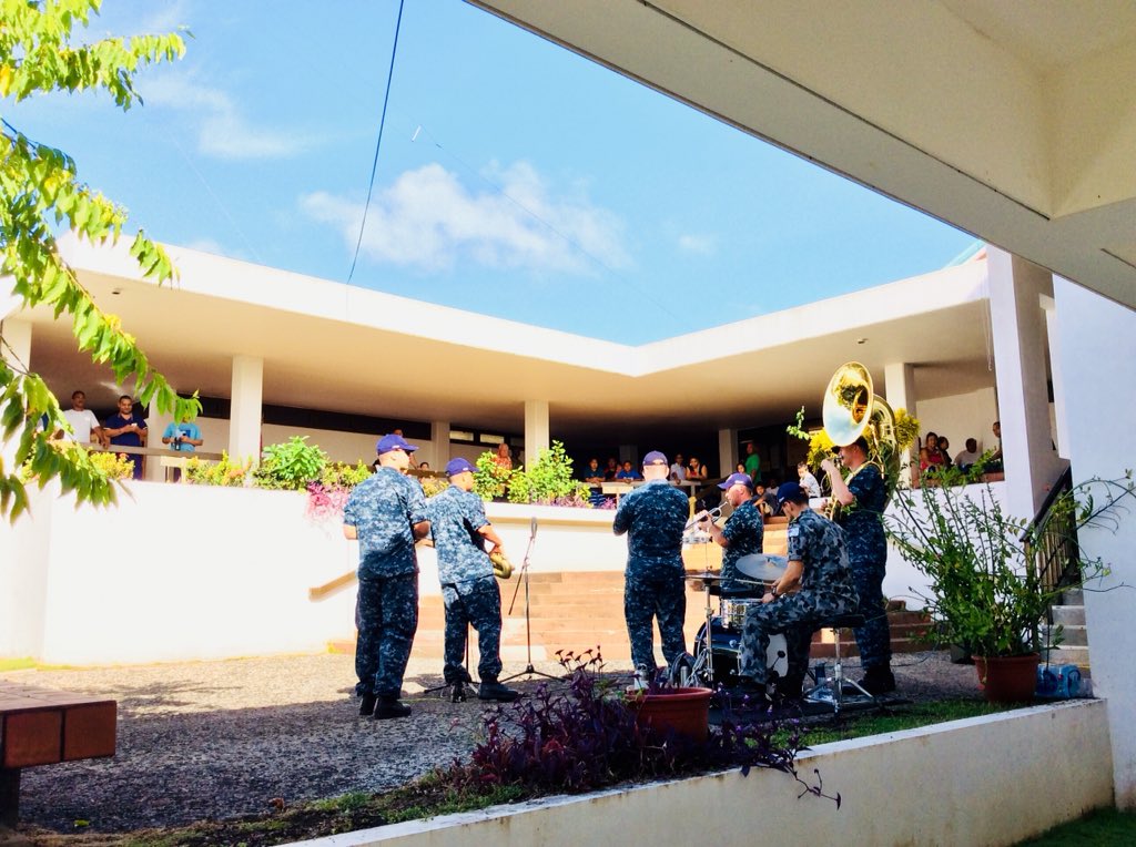 YapStateGovNews's tweet photo. #CurrentlyInYapState

#PP18 Mobile Medical Team conducts health clinics with WCHC/DHS at Yap Memorial Hospital with band engagement.

#PacificPartnership2018 #YapFSM https://t.co/Kxcf5SgzPp