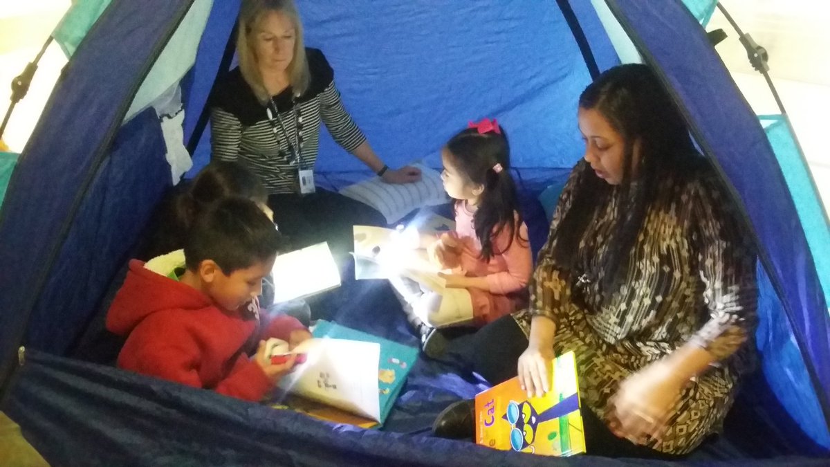 TabithaSHamilt1's tweet photo. Awesome Literacy Night at Ibraham! https://t.co/wCXgqrvqwP