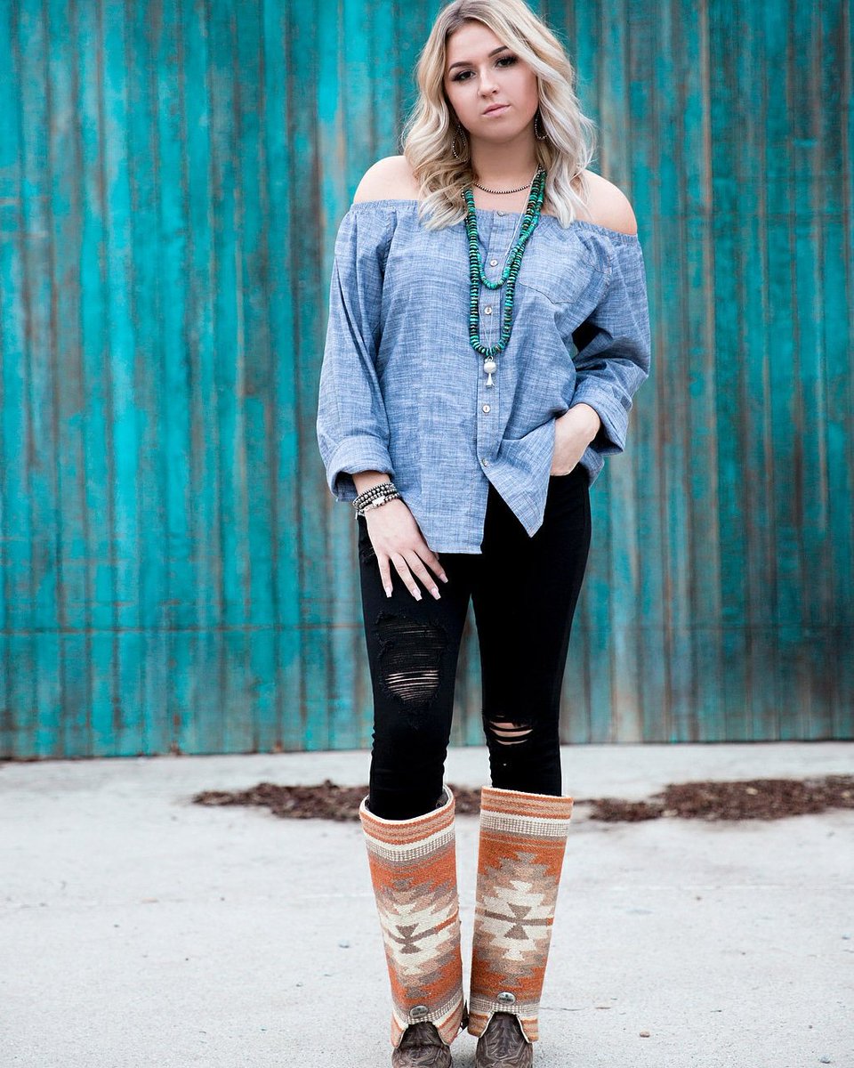 BootRugs's tweet image. The Mesa Boot Rugs have us feelin' all things Spring! 💕 #bootrugs #bootcovers #rodeo #boots #spring