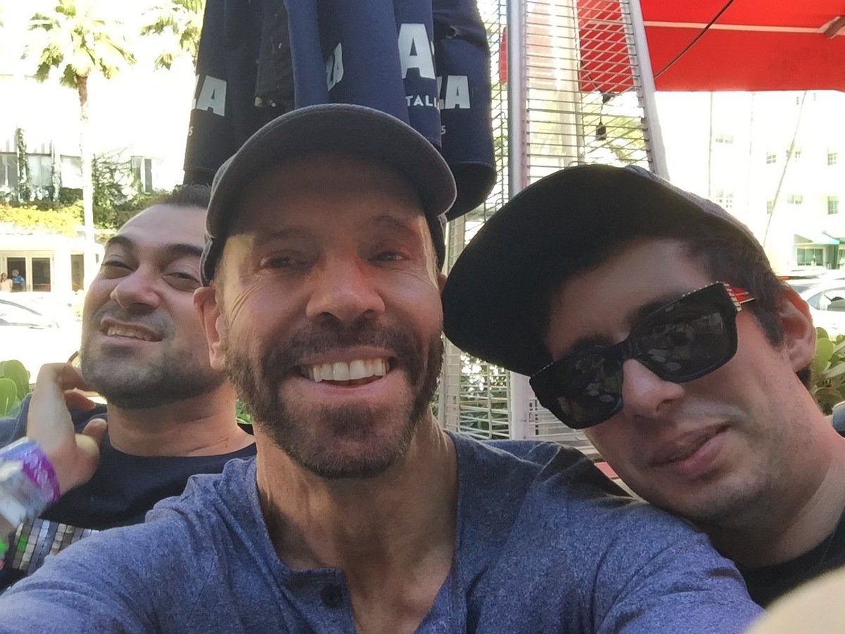 Barryharrisprod's tweet image. Lunch in Miami w Manny Martinez aka Dark Intensity &amp;amp; Lucas Fantinel aka Country Club Martini Crew #MiamiMusicWeek2018 #DjBarryHarris #DarkIntensity #LucasFantinel