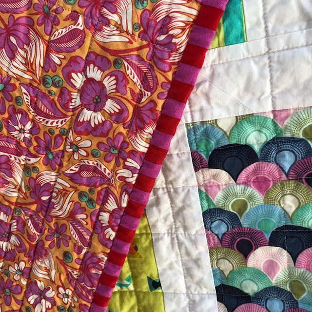 sichandmade's tweet image. I’m just in love with the wider 3” binding on the Tula quilt. Why have I waited so long to try this?!?! #handbinding #quiltsofinstagram #tulapink #tulaquilt #handmade #designedbyme ift.tt/2ILAhXB