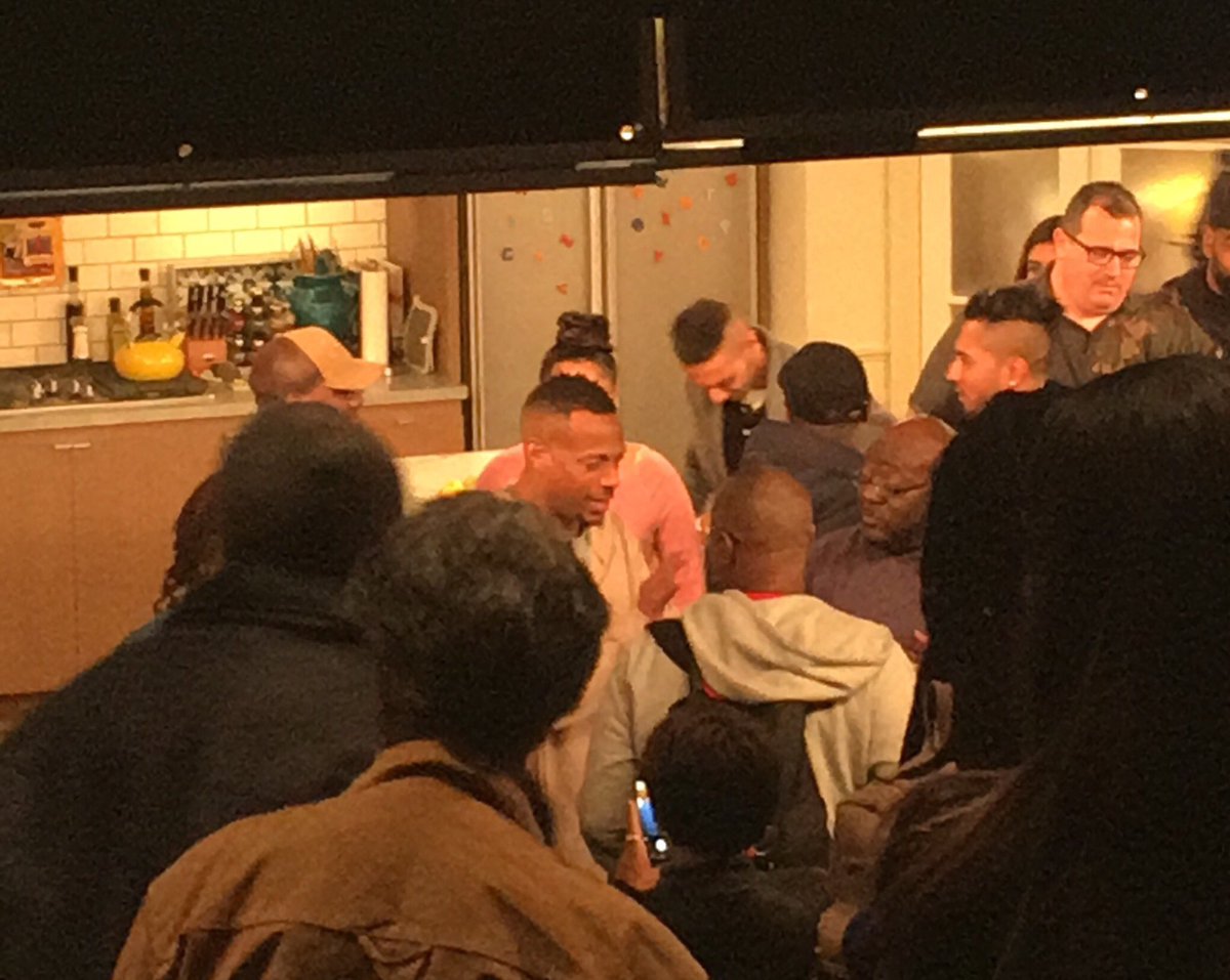 yazminacruz's tweet image. Watched a live tapping of @NBCMarlon today. Thanks for the laughs @MarlonWayans, @essencesays, @Breshawebb, @diallo and @NotlimTaylor. 👏🏼 #Marlon