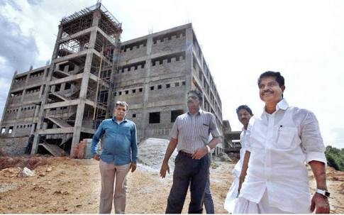 Anu_Joseph's tweet photo. We Need Konni Medical College
@SaraSulkunte @AdoorPrakash @vijayanpinarayi @CMOKerala @antoantonyinc https://t.co/L98CvjnLLT